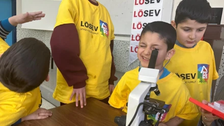 Lösemiyi yenen minik kahramanlar, Eğitim Fakültesinde bilimsel yolculuğa çıktı